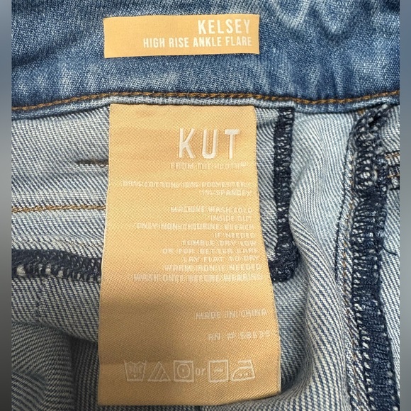 Kut From The Kloth “Kelsey” High Rise Ankle Flare Jeans Size 4 - Picture 4 of 5